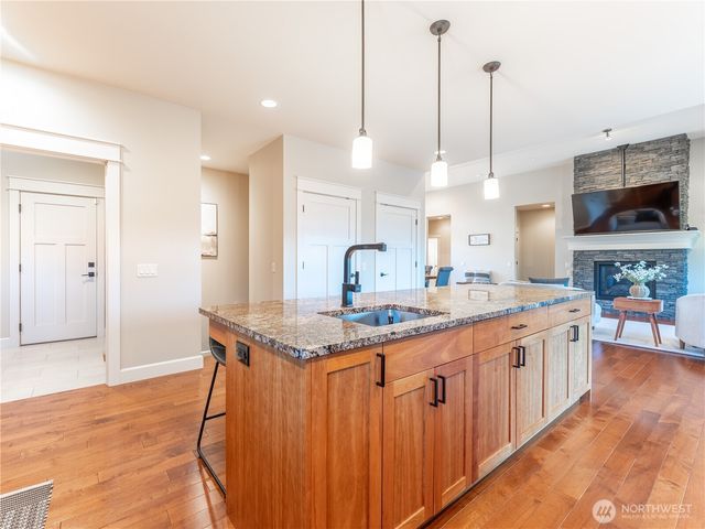 317 Stoneridge Drive, East Wenatchee, WA 98802