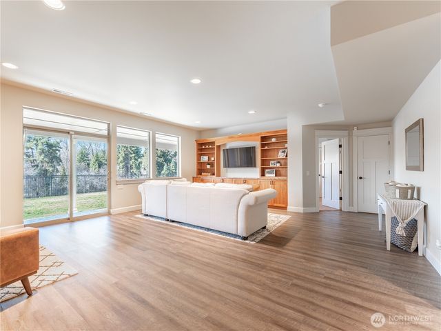 317 Stoneridge Drive, East Wenatchee, WA 98802