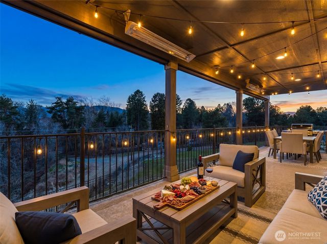 317 Stoneridge Drive, East Wenatchee, WA 98802