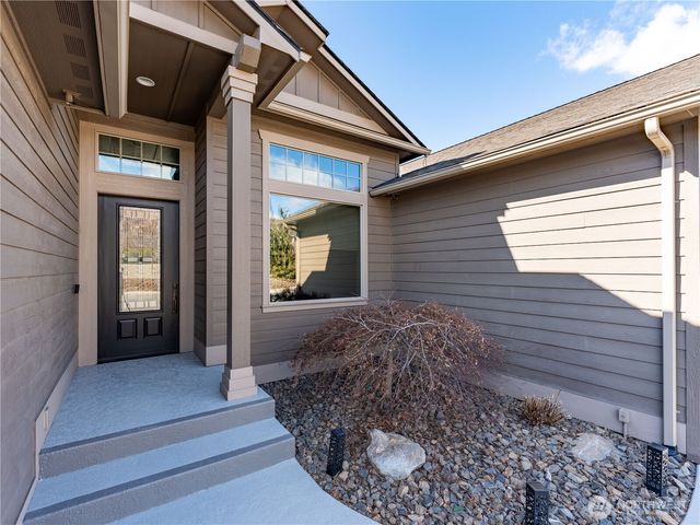 317 Stoneridge Drive, East Wenatchee, WA 98802
