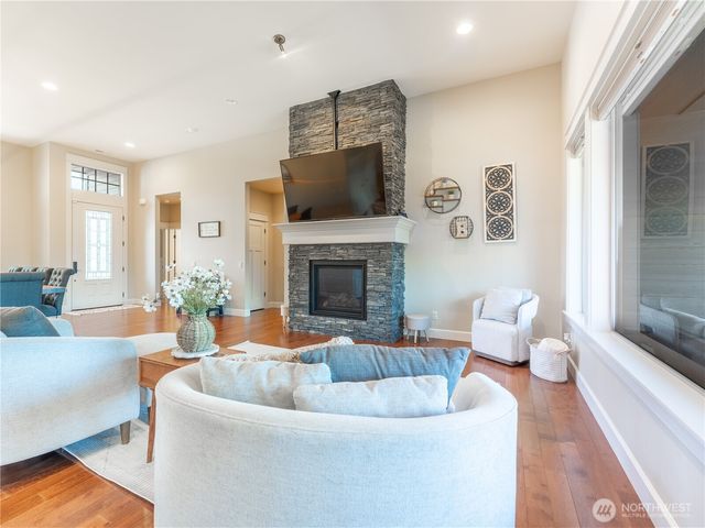 317 Stoneridge Drive, East Wenatchee, WA 98802