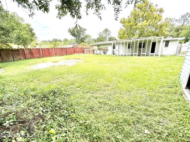 10162 HERNDON Road, Jacksonville, FL 32246