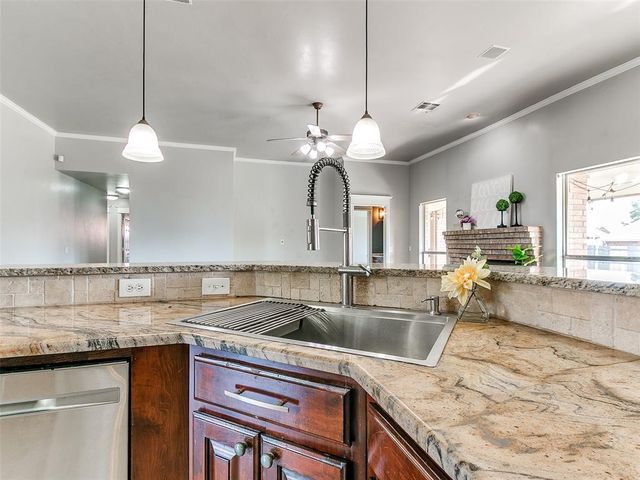 4905 NW 161st Terrace, Edmond, OK 73013