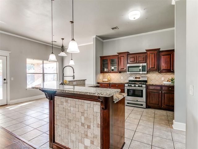 4905 NW 161st Terrace, Edmond, OK 73013