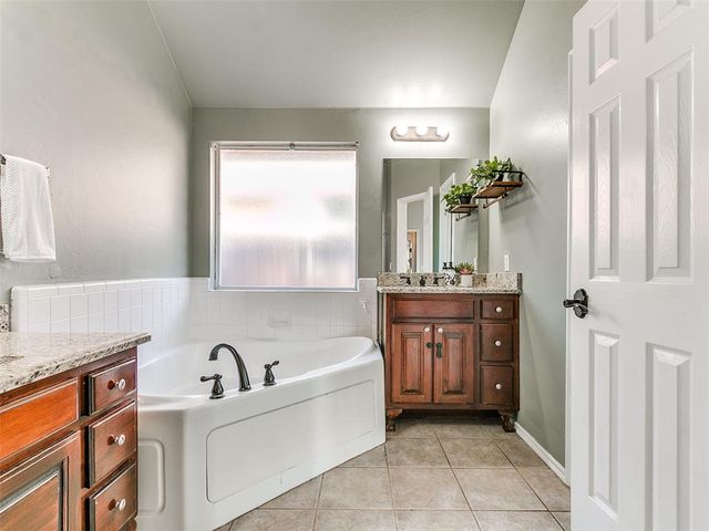 4905 NW 161st Terrace, Edmond, OK 73013