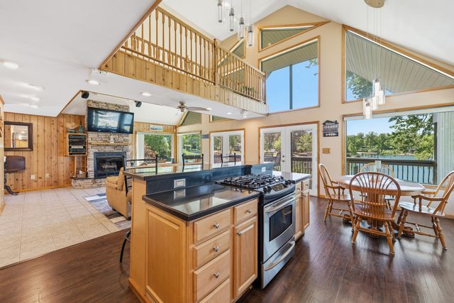337 Emerald Pointe, Penhook, VA 24137