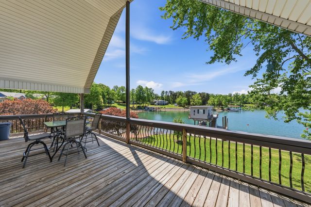 337 Emerald Pointe, Penhook, VA 24137