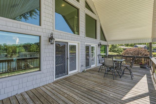 337 Emerald Pointe, Penhook, VA 24137