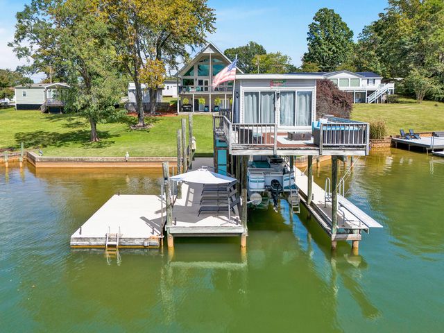 337 Emerald Pointe, Penhook, VA 24137