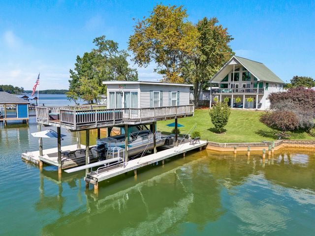 337 Emerald Pointe, Penhook, VA 24137