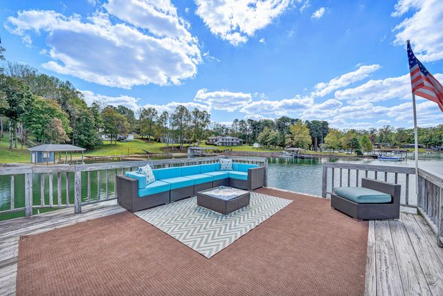 337 Emerald Pointe, Penhook, VA 24137