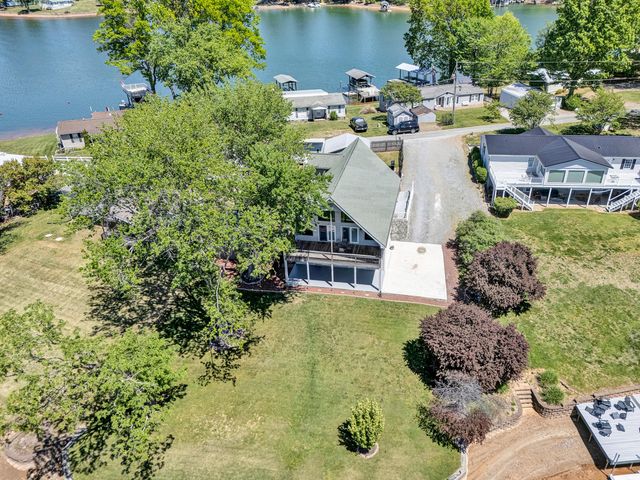 337 Emerald Pointe, Penhook, VA 24137