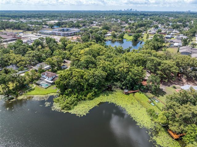 8616 N HABANA AVENUE, Tampa, FL 33614