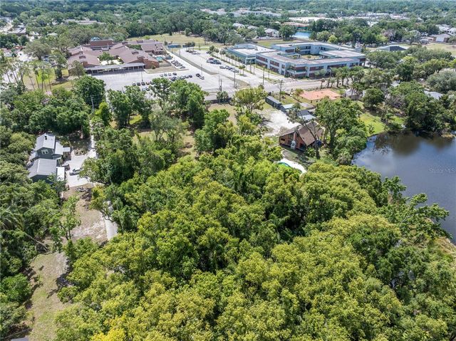 8616 N HABANA AVENUE, Tampa, FL 33614