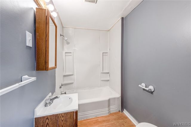 2065 South Park Avenue, Buffalo, NY 14220