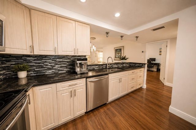 5201 NW 2ND Avenue 4150, Boca Raton, FL 33487