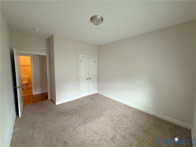 3403 Cobblestone Ln, Hopewell, VA 23860