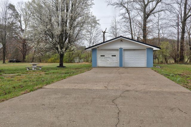 7700 Levee Road, Jeffersonville, KY 40337