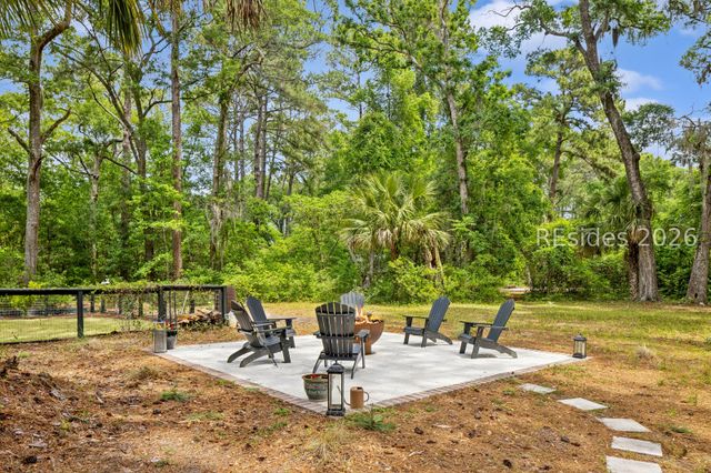 12 Bee Tree Dr, Okatie, SC 29909