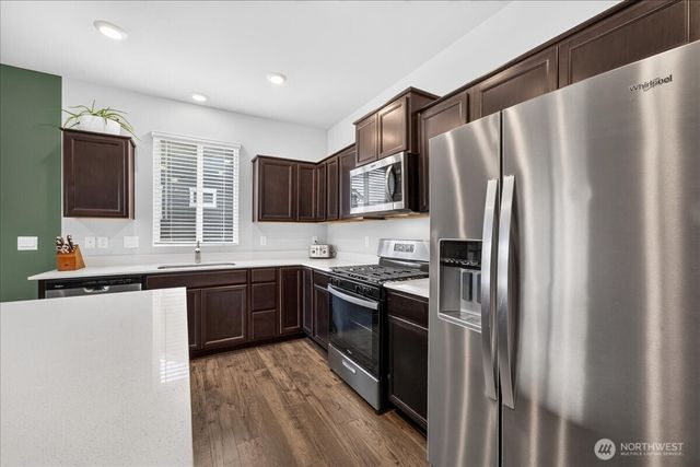 1033 SW Pendleton Way, Port Orchard, WA 98367
