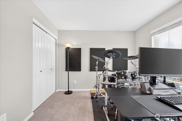1033 SW Pendleton Way, Port Orchard, WA 98367