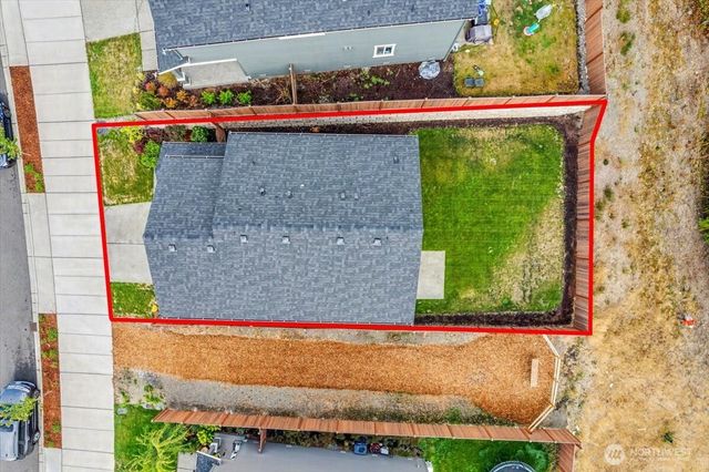 1033 SW Pendleton Way, Port Orchard, WA 98367