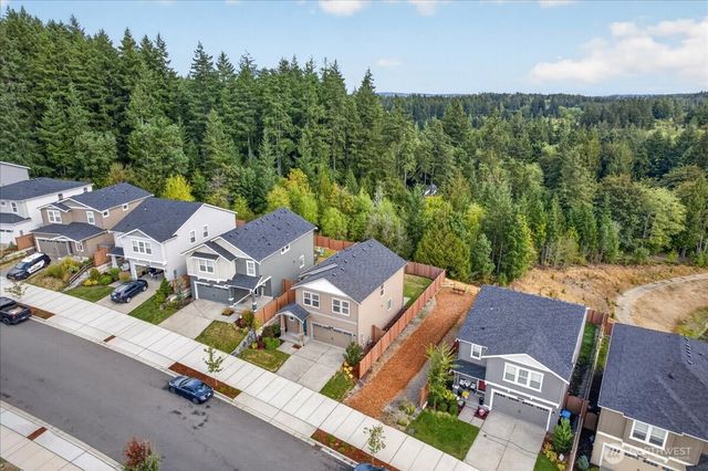 1033 SW Pendleton Way, Port Orchard, WA 98367