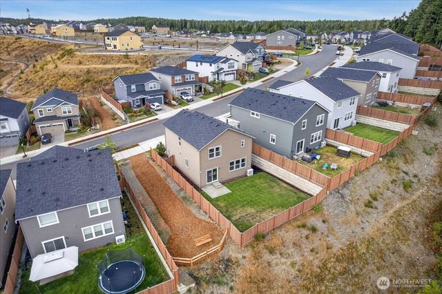 1033 SW Pendleton Way, Port Orchard, WA 98367