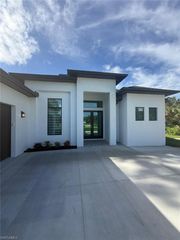 3208 16th AVE SE, Naples, FL 34117