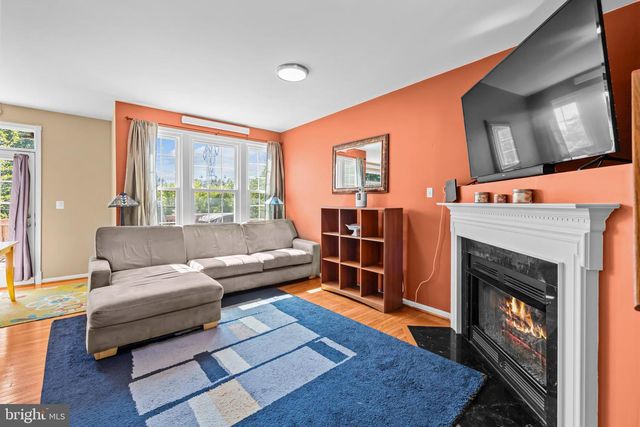 836 REVELSTORE TER NE, Leesburg, VA 20176