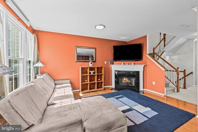 836 REVELSTORE TER NE, Leesburg, VA 20176