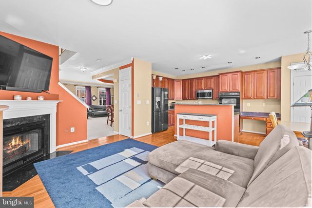 836 REVELSTORE TER NE, Leesburg, VA 20176