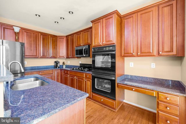 836 REVELSTORE TER NE, Leesburg, VA 20176