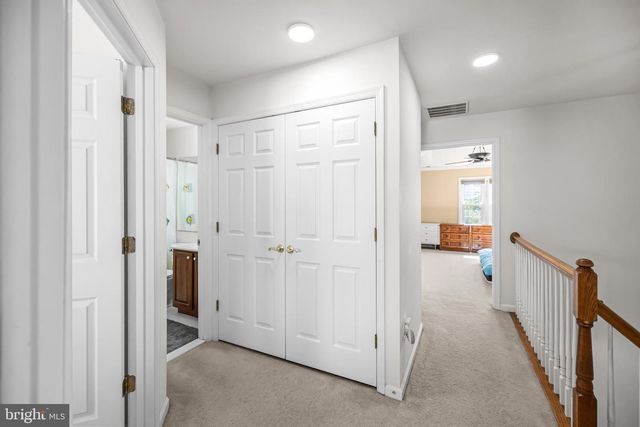 836 REVELSTORE TER NE, Leesburg, VA 20176