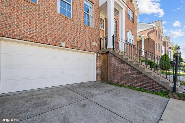 836 REVELSTORE TER NE, Leesburg, VA 20176