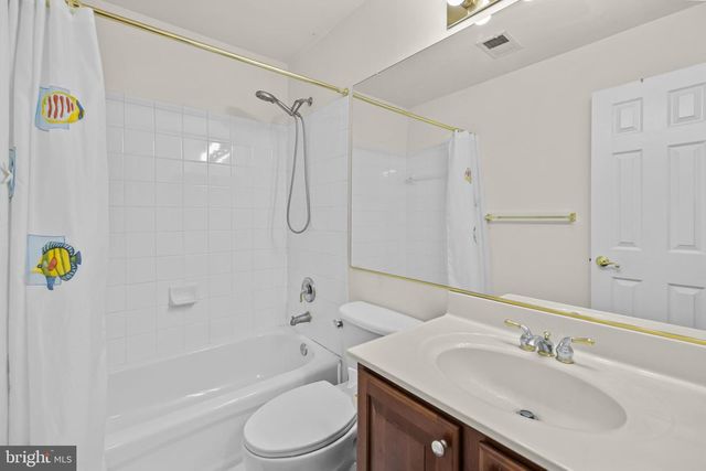 836 REVELSTORE TER NE, Leesburg, VA 20176
