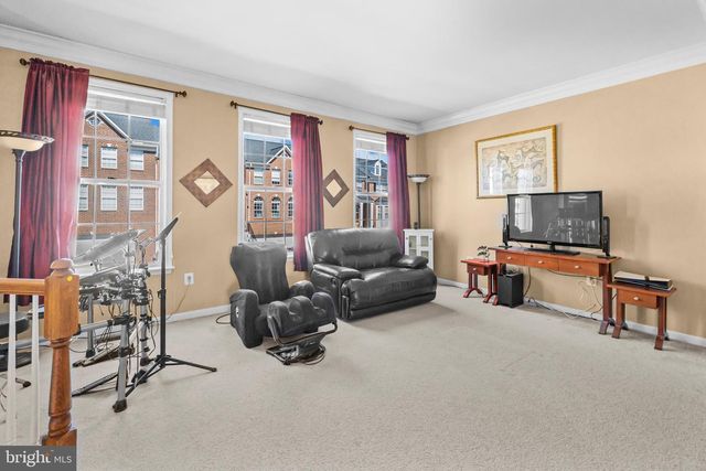 836 REVELSTORE TER NE, Leesburg, VA 20176
