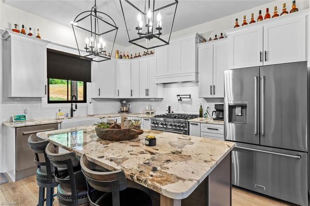 631 Hauser Road, Pinnacle, NC 27043