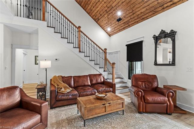 631 Hauser Road, Pinnacle, NC 27043