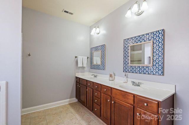 12613 Doster Avenue, Charlotte, NC 28277