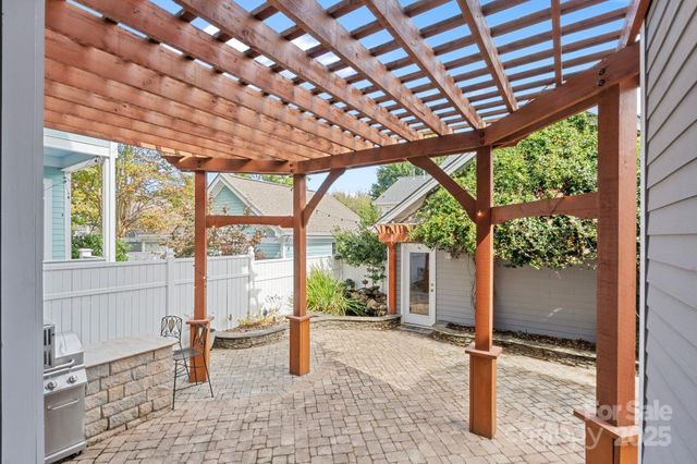 12613 Doster Avenue, Charlotte, NC 28277