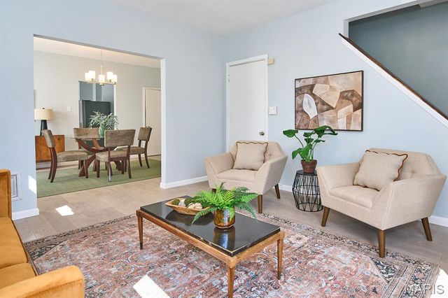 3011 Iowa Avenue, St Louis, MO 63118