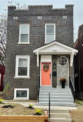 3011 Iowa Avenue, St Louis, MO 63118
