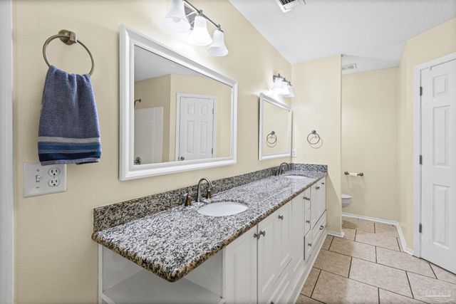 5475 Chantilly Cir, Milton, FL 32583