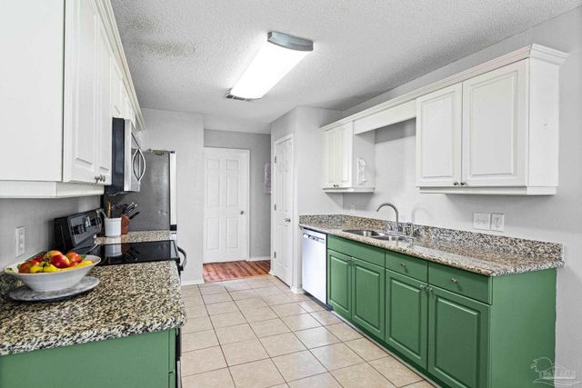 5475 Chantilly Cir, Milton, FL 32583