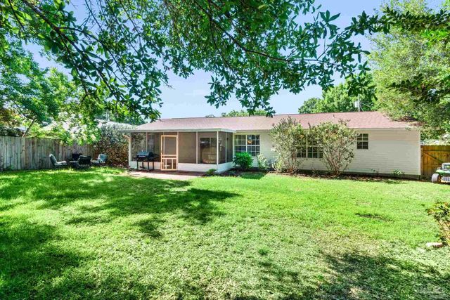 5475 Chantilly Cir, Milton, FL 32583