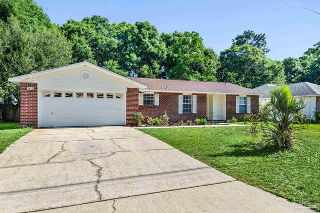 5475 Chantilly Cir, Milton, FL 32583