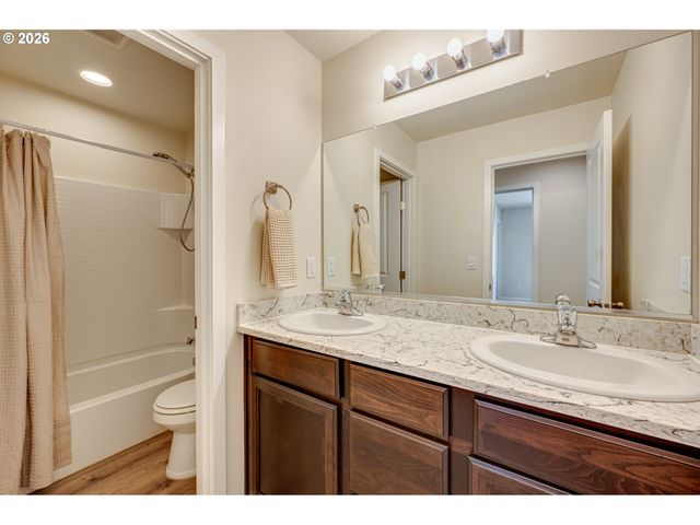 1790 BLACKTAIL Ln, Woodland, WA 98674