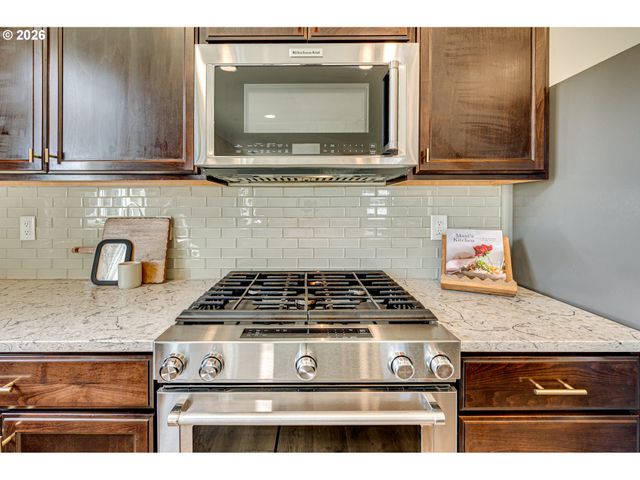 1790 BLACKTAIL Ln, Woodland, WA 98674