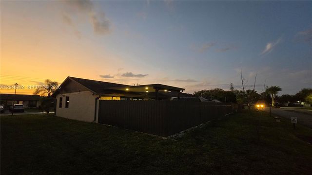 4737 SW 135th Place 4737, Miami, FL 33175